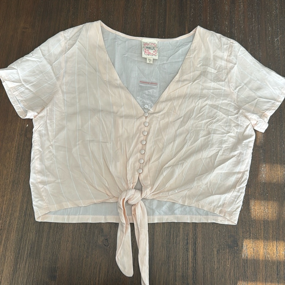 Robin K Top size M juniors